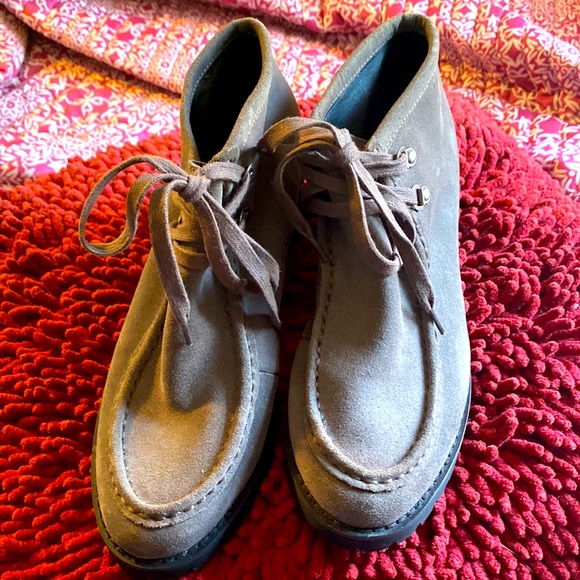 VON DUTCH (NWOB) Grey Suede Booties-Size 8.5M - Picture 1 of 7